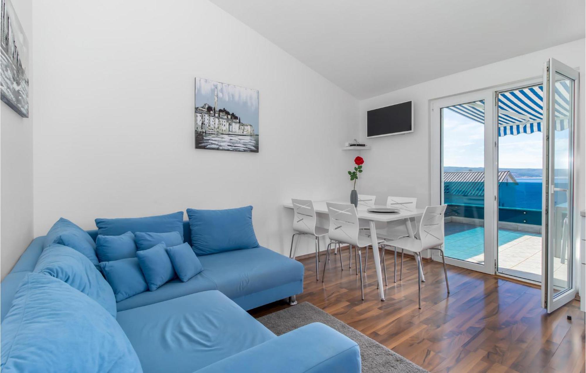 Stunning Apartment In Dramalj With House Sea View Extérieur photo